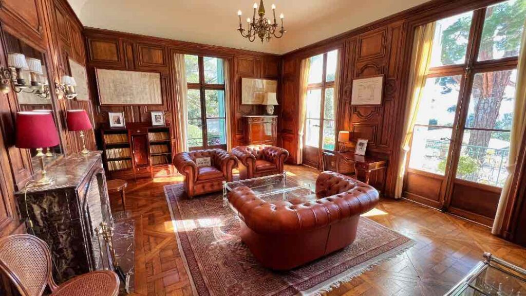 livingroom in Villa Eilenroc Antibes