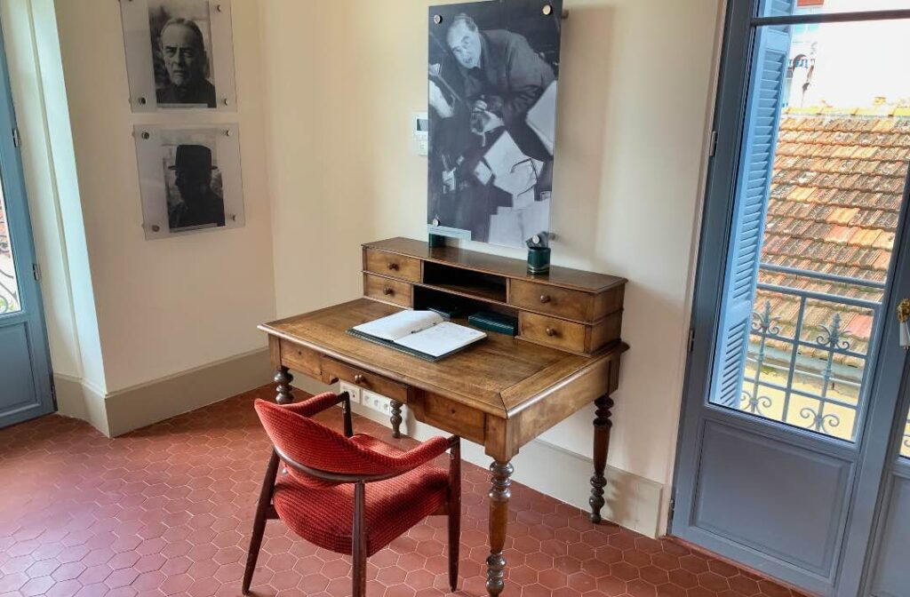 Desk in Gombrowicz museum in Villa Alexandrine Vence