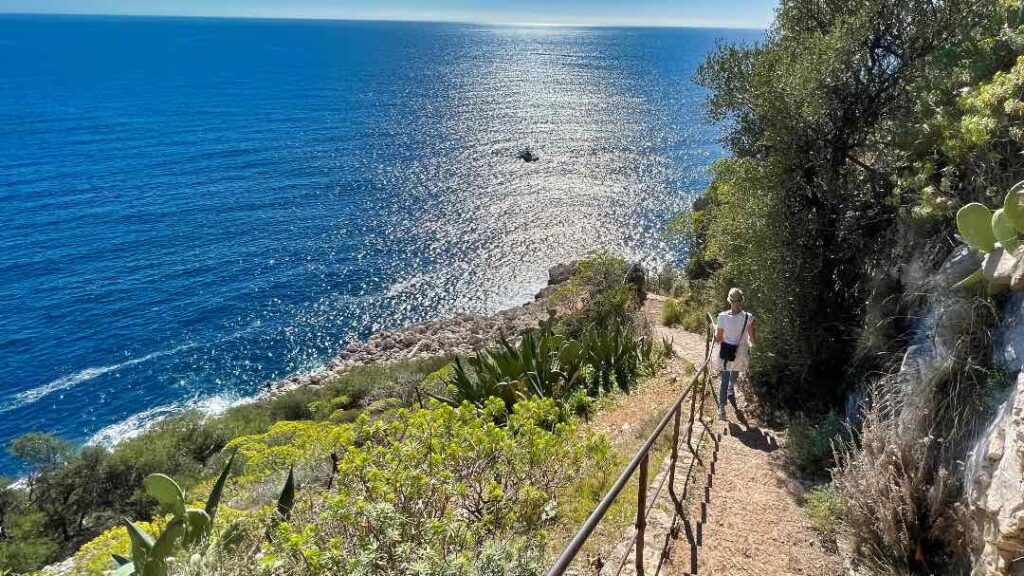The coastal path from Nice to Villefranche-sur-Mer