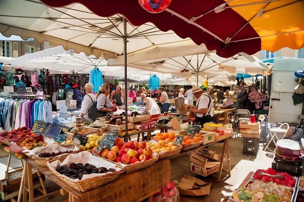 market in Saint-Tropez