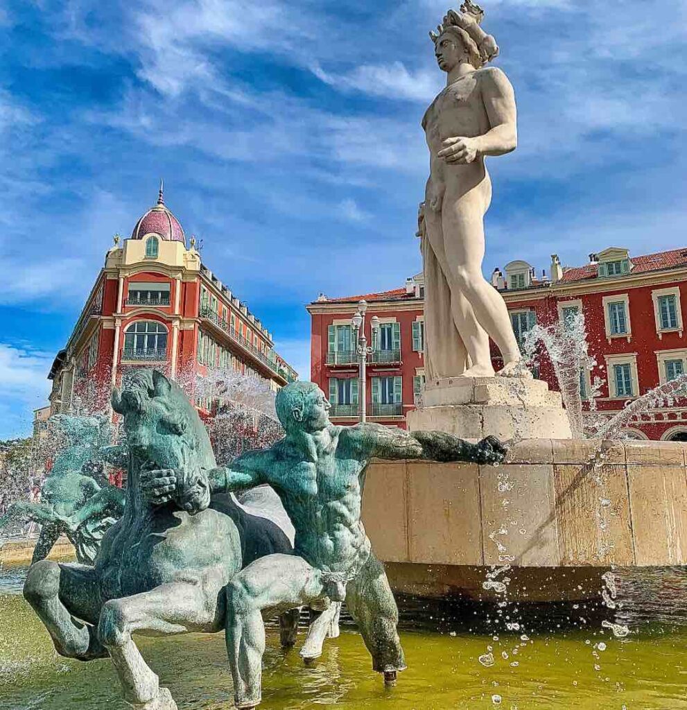 Fountain le Soleil at the Place Masséna in Nice